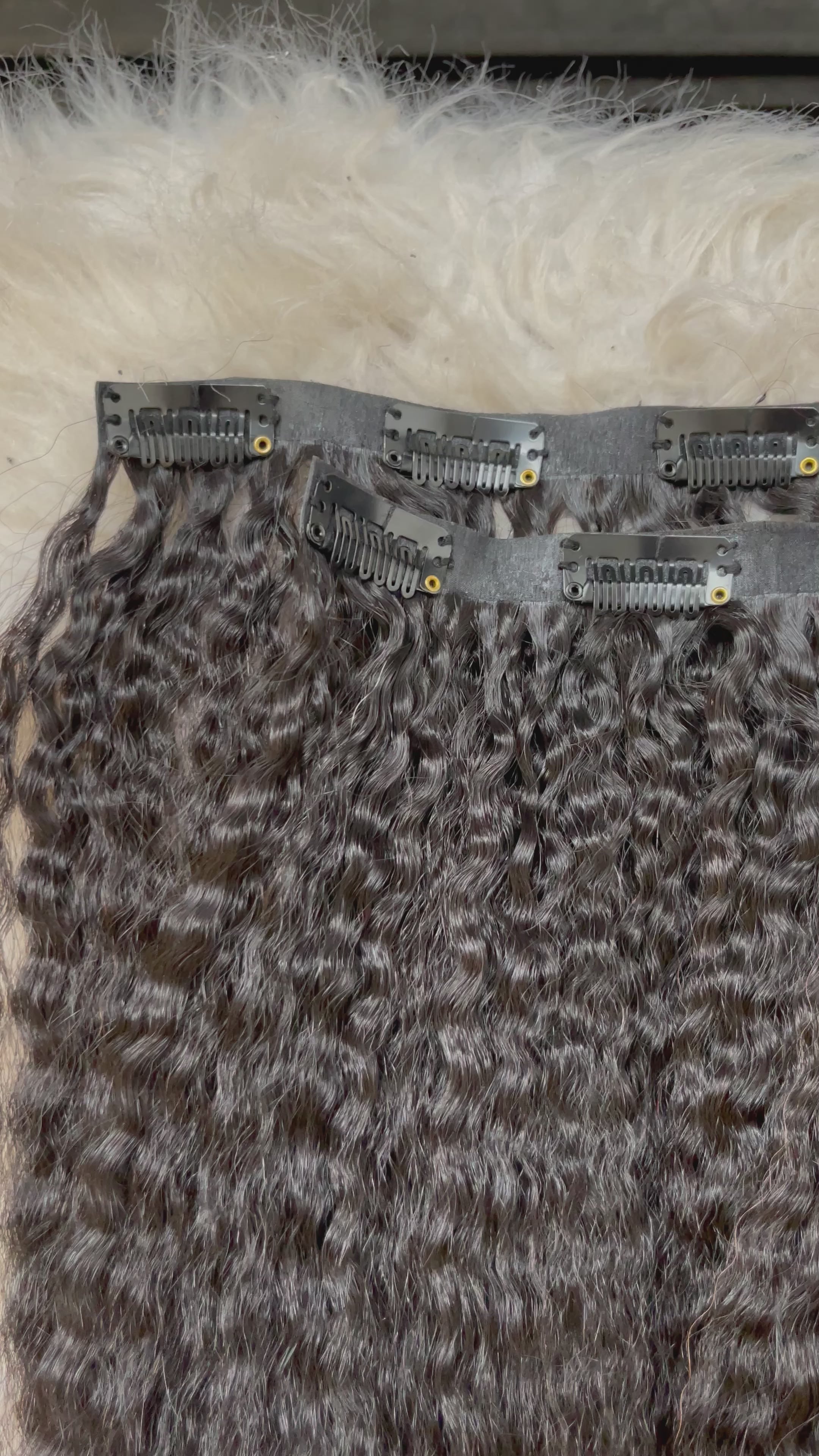 Afro-Kinky Seamless Clip-In Extension